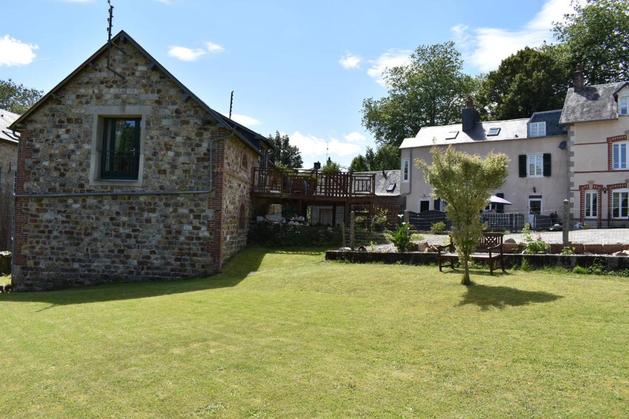 Gites In Le Neufbourg -Mortain ภายนอก รูปภาพ