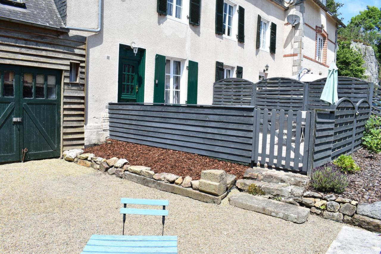Gites In Le Neufbourg -Mortain ภายนอก รูปภาพ