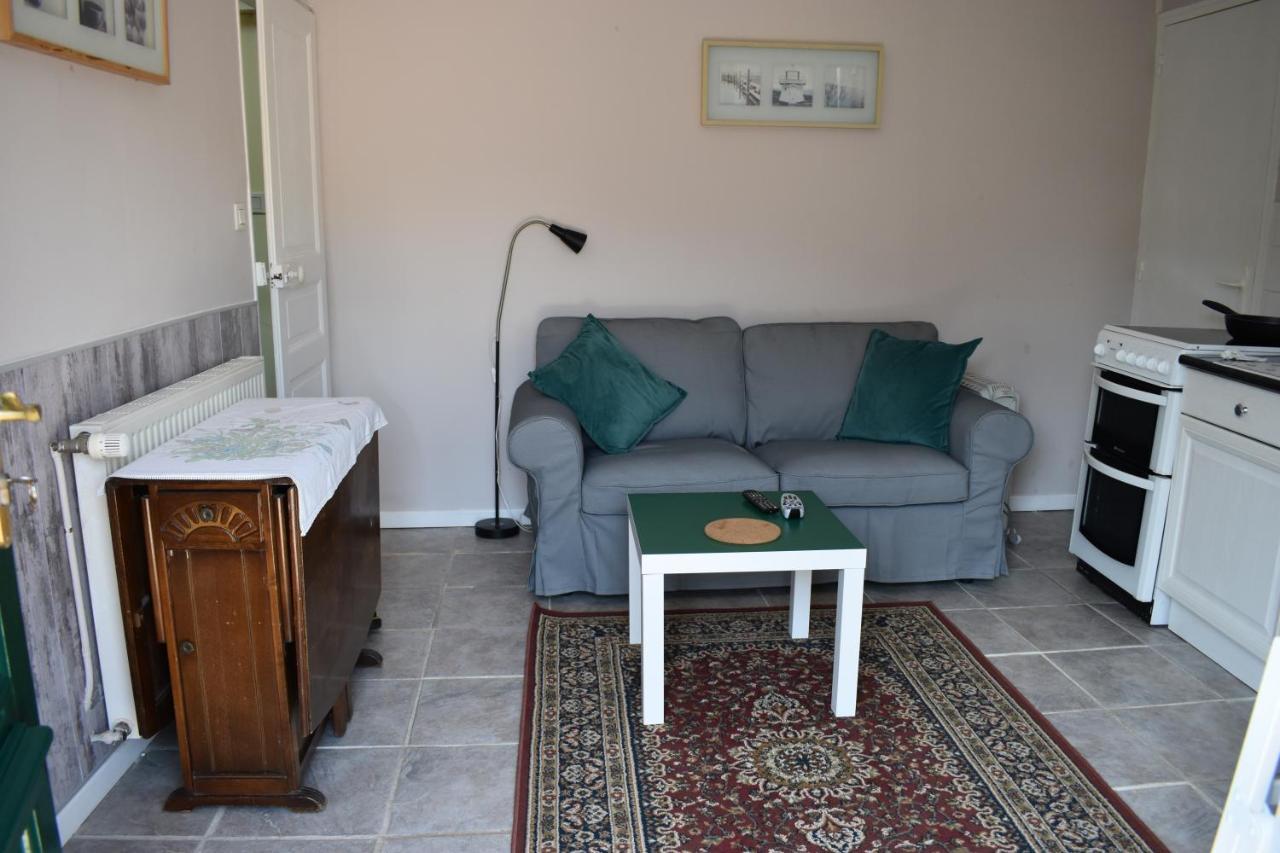 Gites In Le Neufbourg -Mortain ภายนอก รูปภาพ